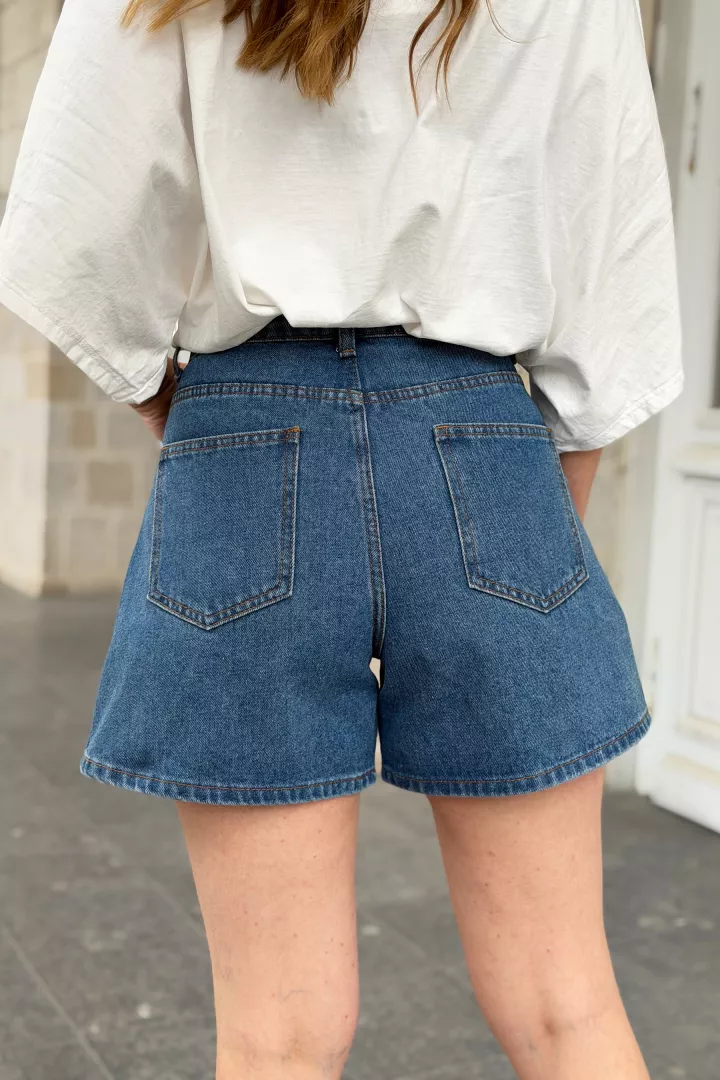 Short Laura Bleu