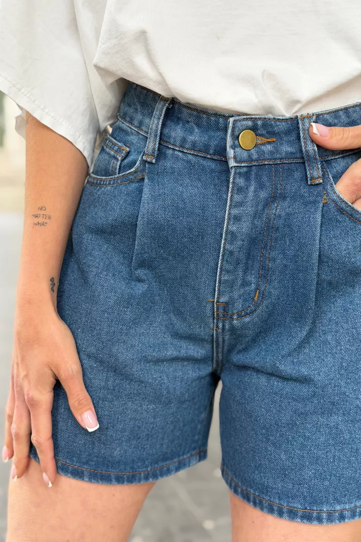 Short Laura Bleu