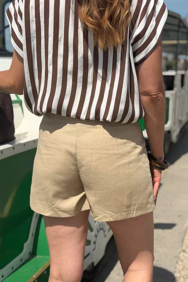 Short Monica camel
