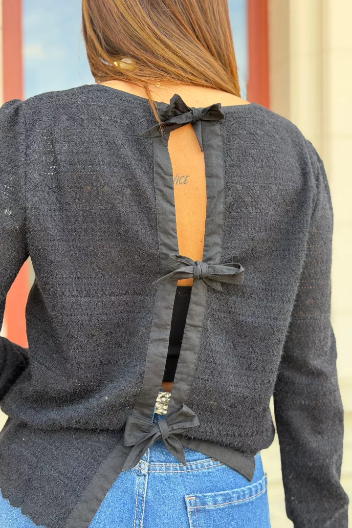 Pull Yria noir
